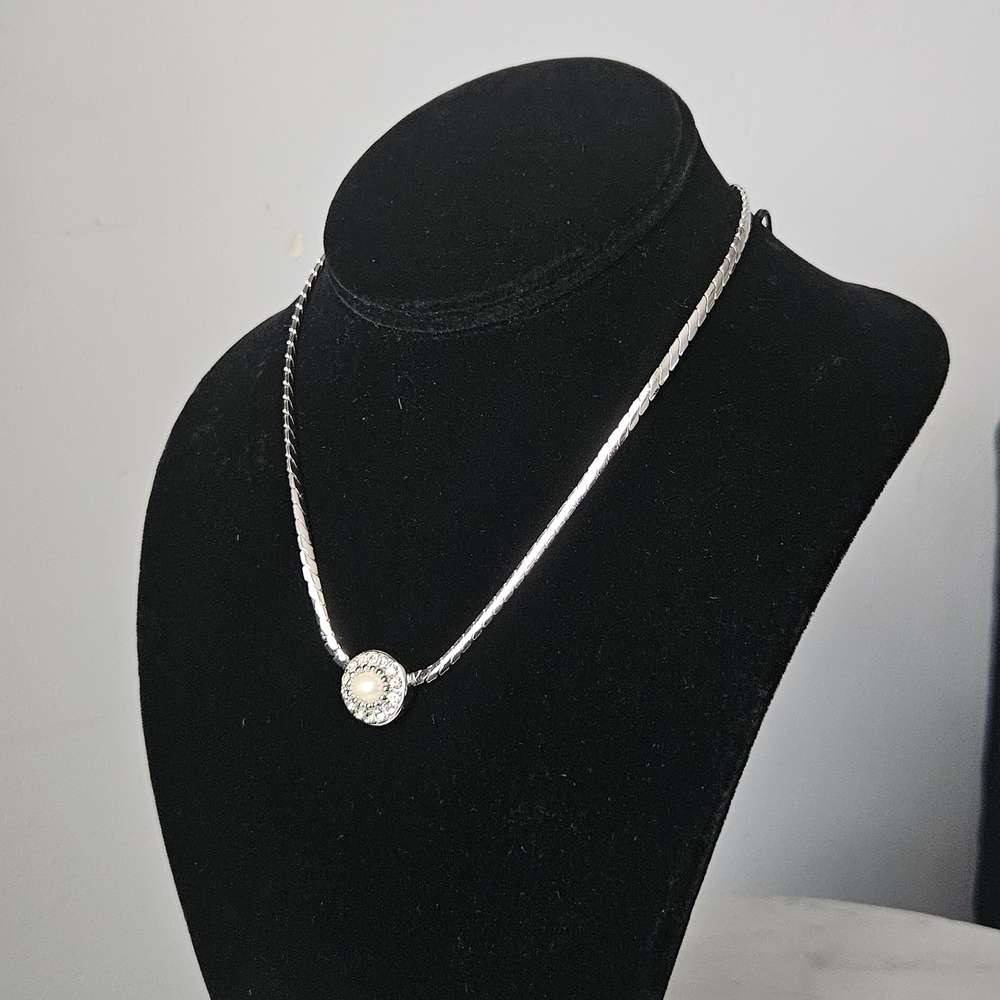 NWOT Authentic Christain Dior Silver Necklace w/ Minimalist Pearl White Pendant
